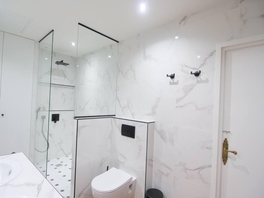 Apartament Charme Et Modernite Au Coeur Du Quartier St Louis Wersal Zewnętrze zdjęcie